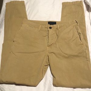 Men’s AE khakis